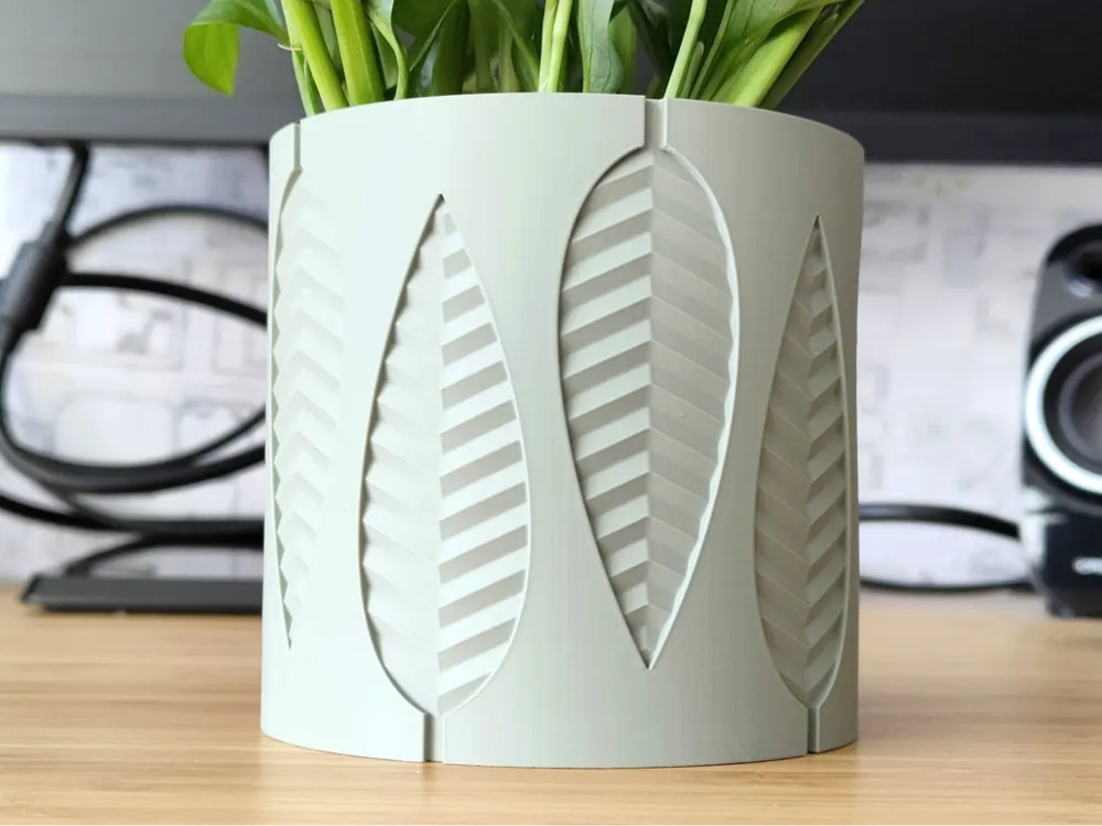 Leaf Planter Pot – Nature-Inspired Elegance for Your Home 🌿