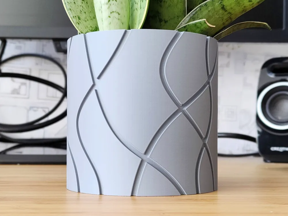 Curvy Line Plant Pot | Modern Indoor Planter | SinisterStyle
