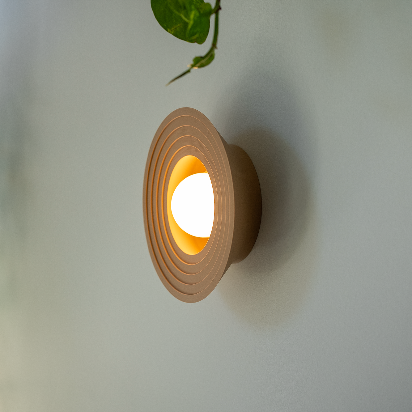 Solstice Wall Cordless Light