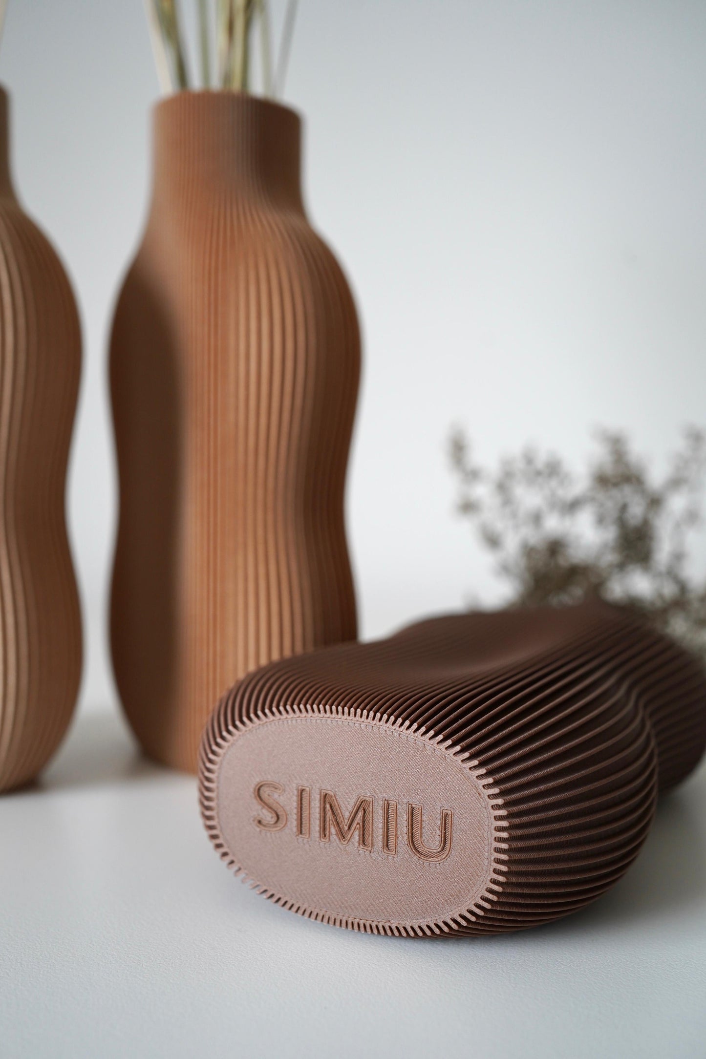 Babbia Vase – Modern Elegance, Effortlessly Sculptural