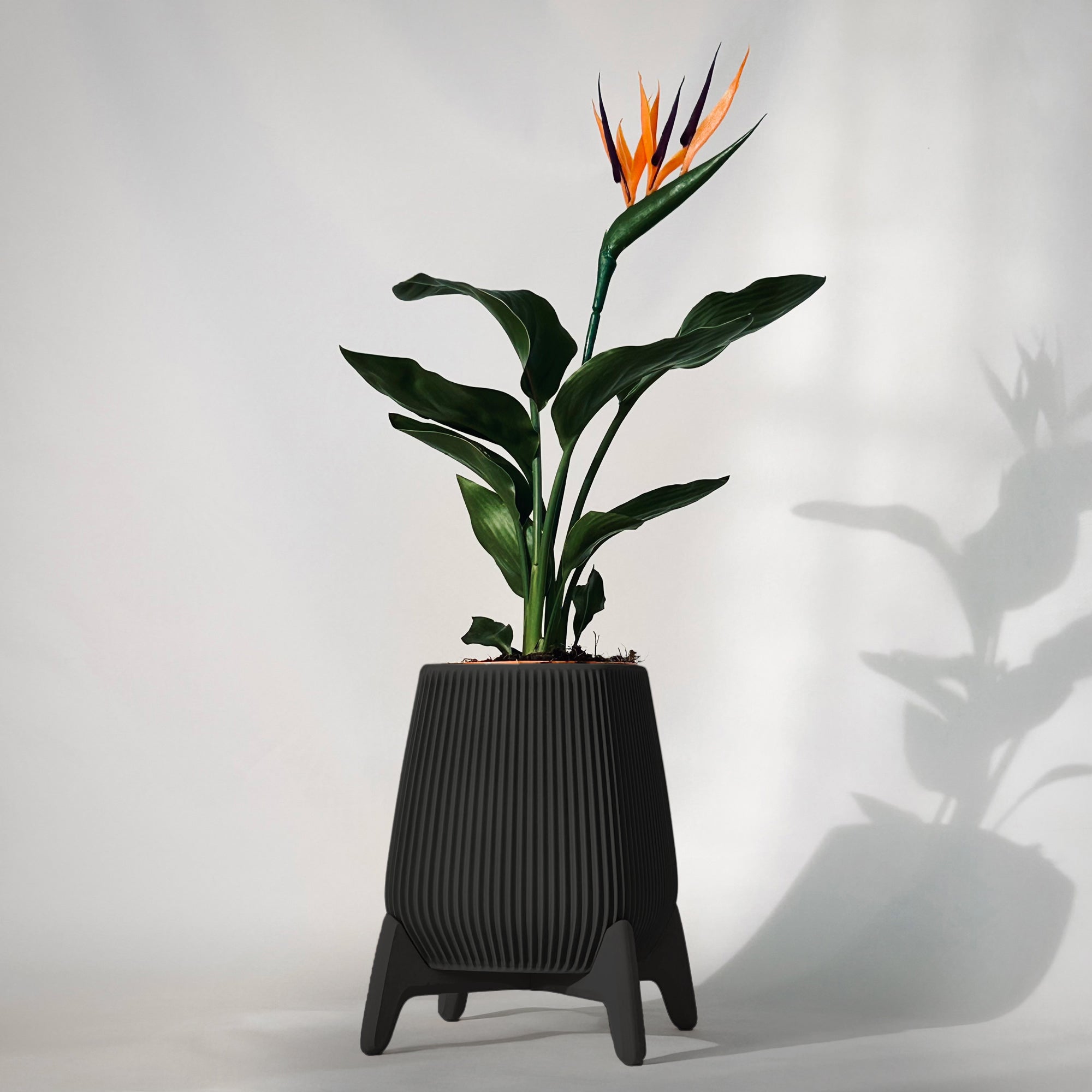 FREYA Standing Planter Pot