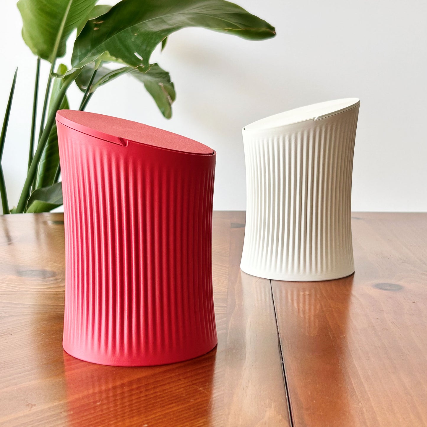 MINKY | Desktop bin Desk Bin with Removable Lid – Minimalist Office Wastebasket