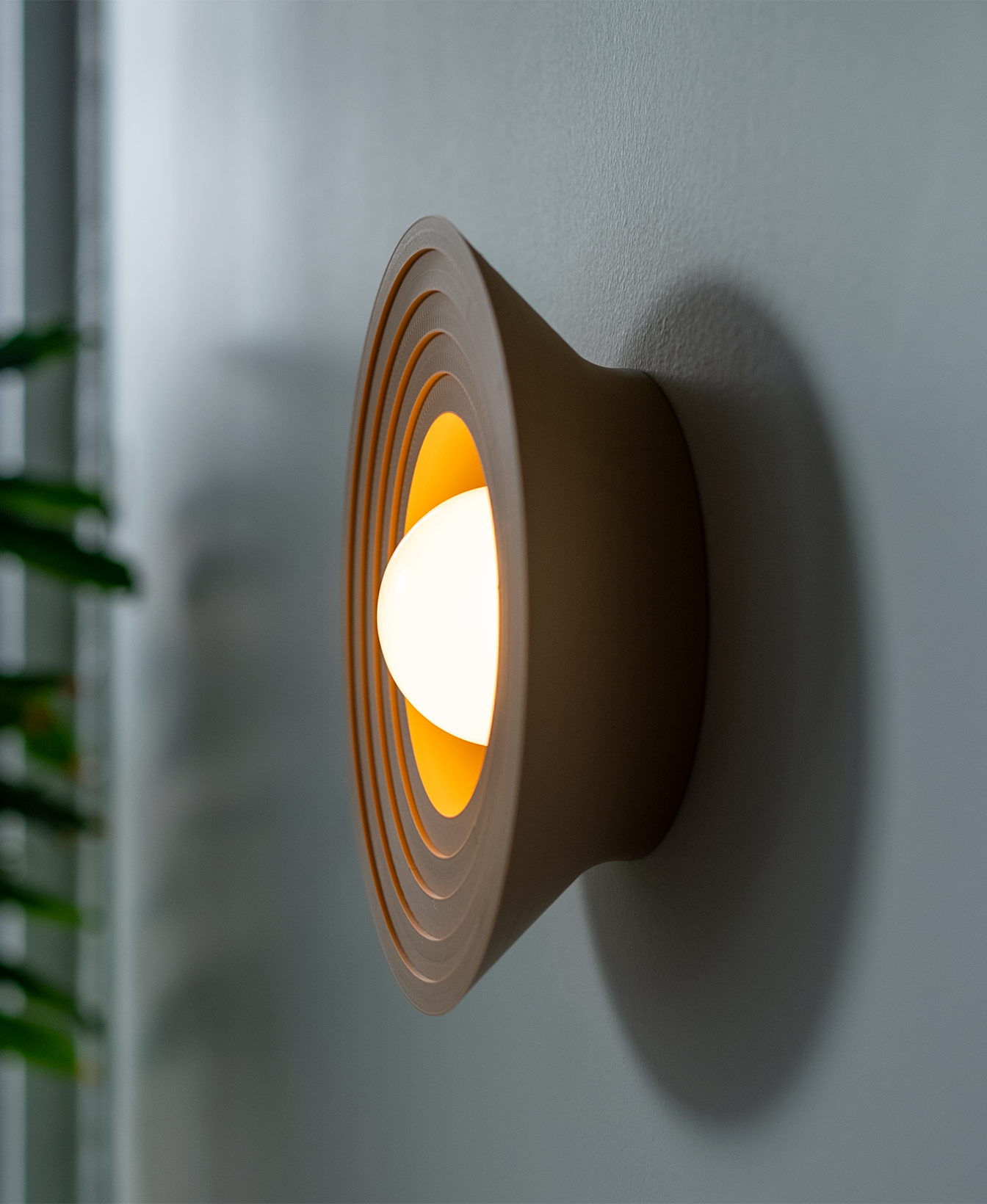 Solstice Wall Cordless Light
