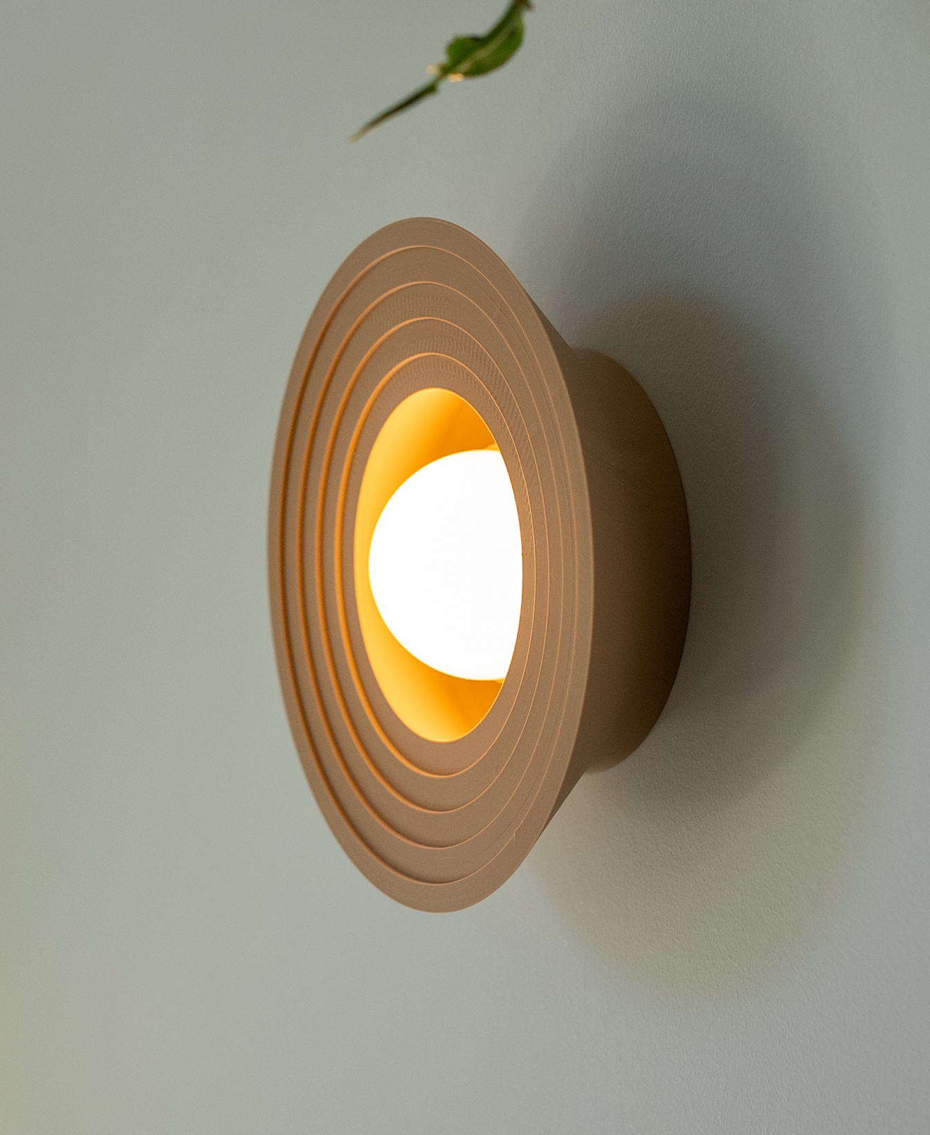 Solstice Wall Cordless Light