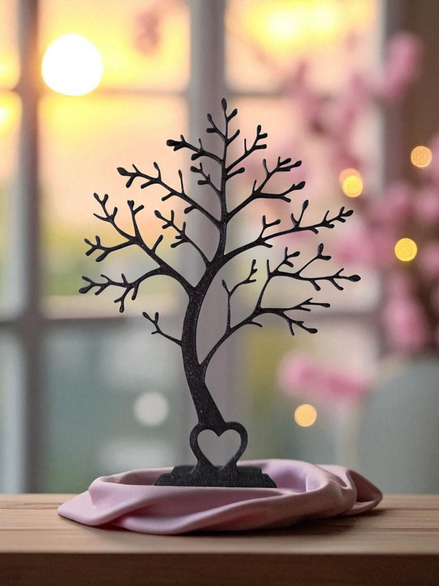 Minimalist Tree Decor
