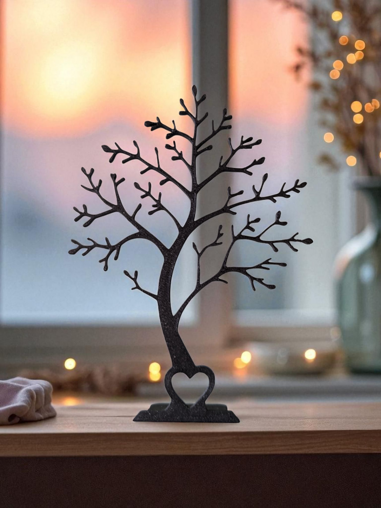 Minimalist Tree Decor