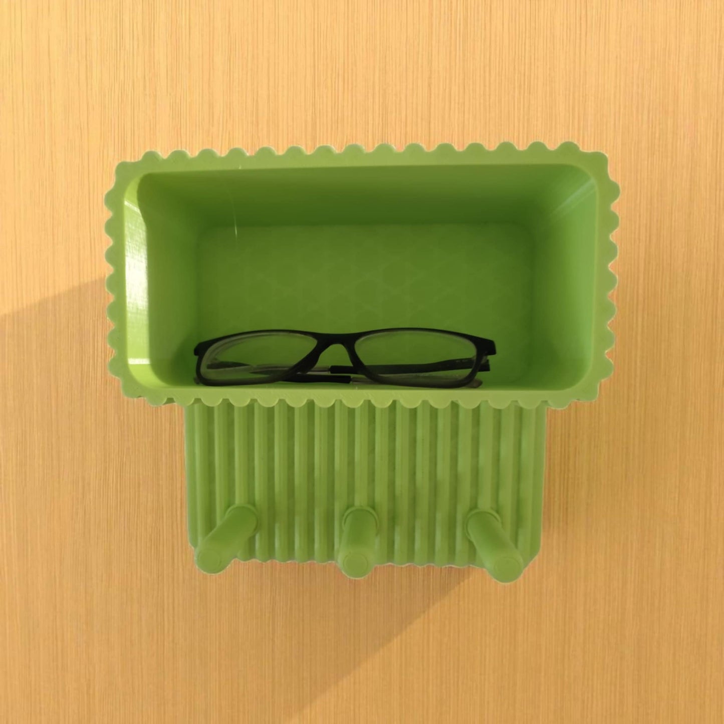 Floating Wall Shelf with 3 Key Hooks – 20cm x 20cm