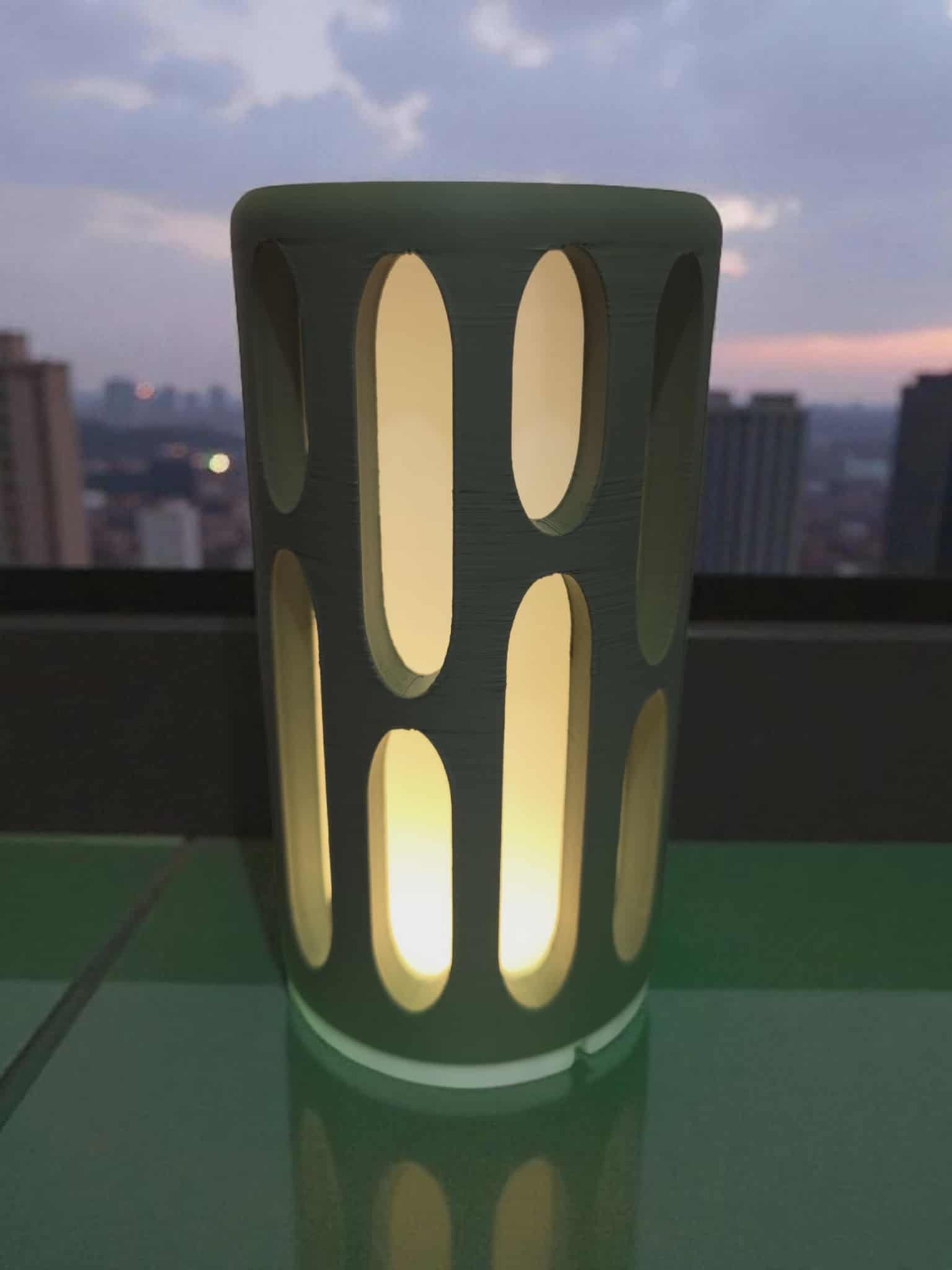 Futuristic USB LED Lamp – Modern 3D-Printed Accent Light