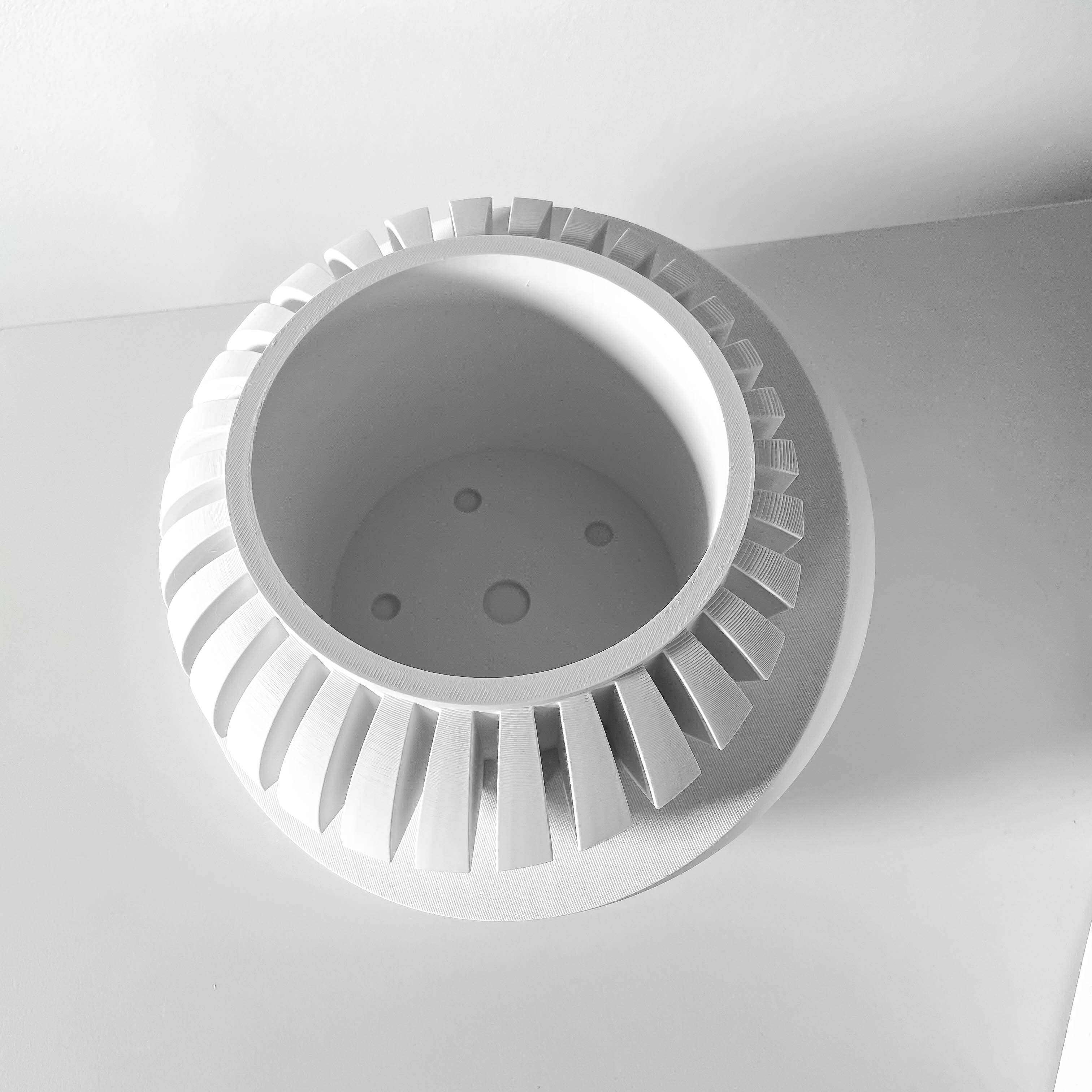 Luxar – Modern Angled Planter