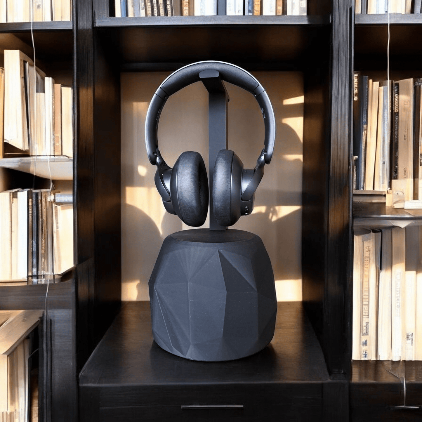 TheRock – A Headphone Stand that’s Low-Poly High-Style and Built Like a Tank