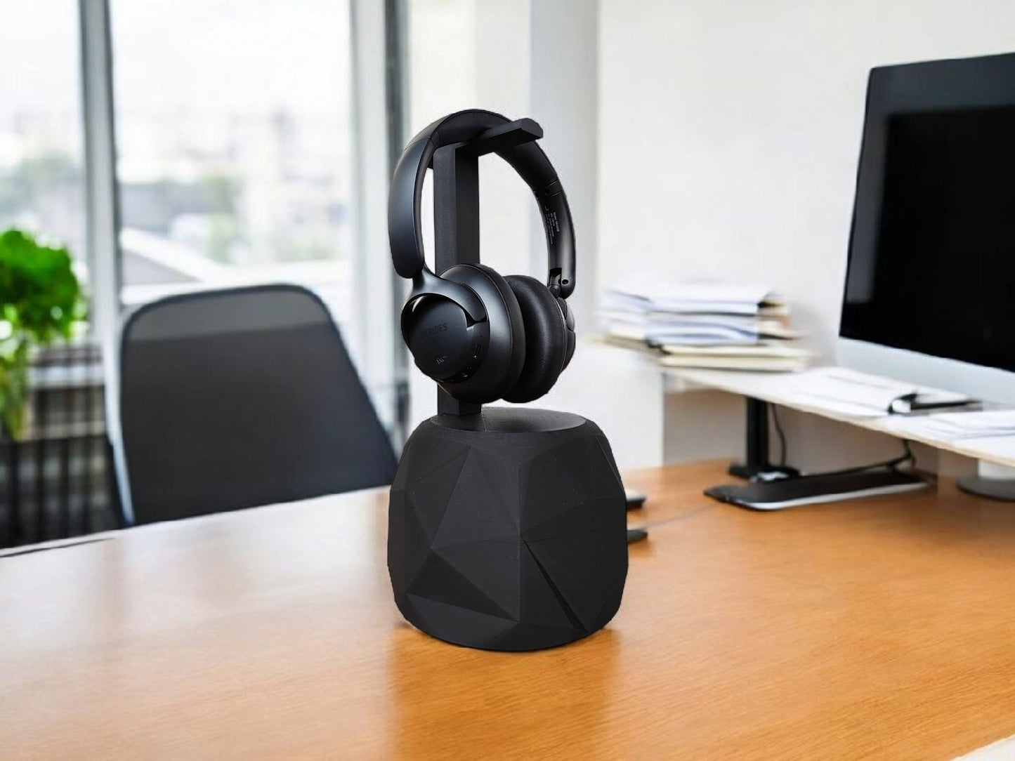TheRock – A Headphone Stand that’s Low-Poly High-Style and Built Like a Tank