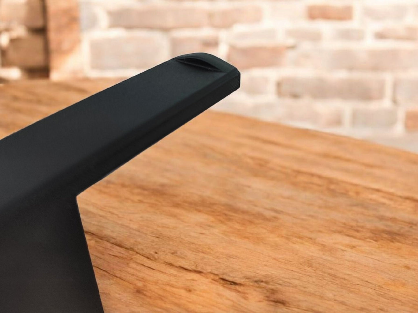 TheRock – A Headphone Stand that’s Low-Poly High-Style and Built Like a Tank