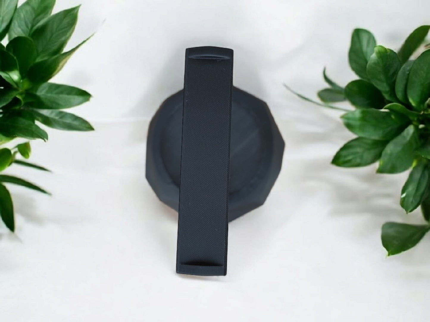 TheRock – A Headphone Stand that’s Low-Poly High-Style and Built Like a Tank
