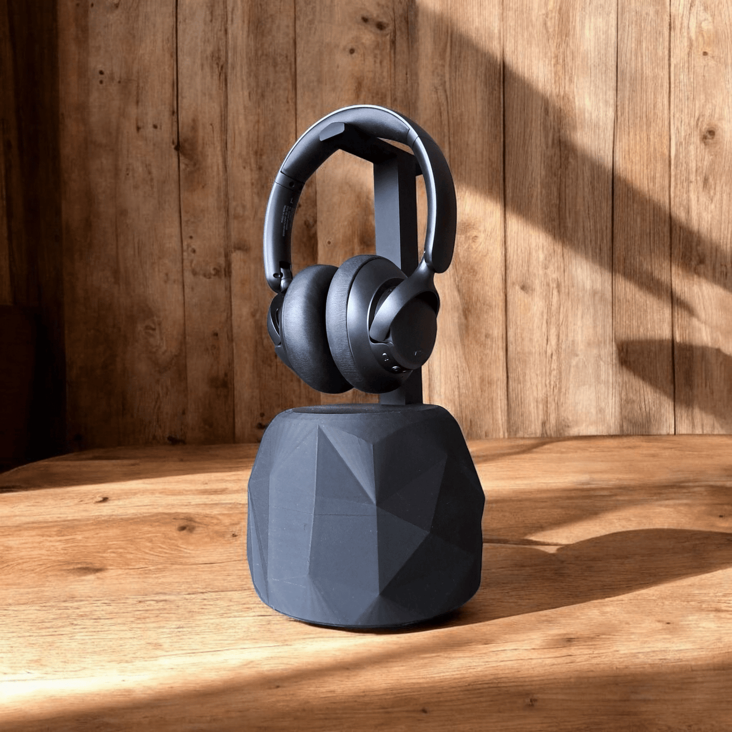 TheRock – A Headphone Stand that’s Low-Poly High-Style and Built Like a Tank