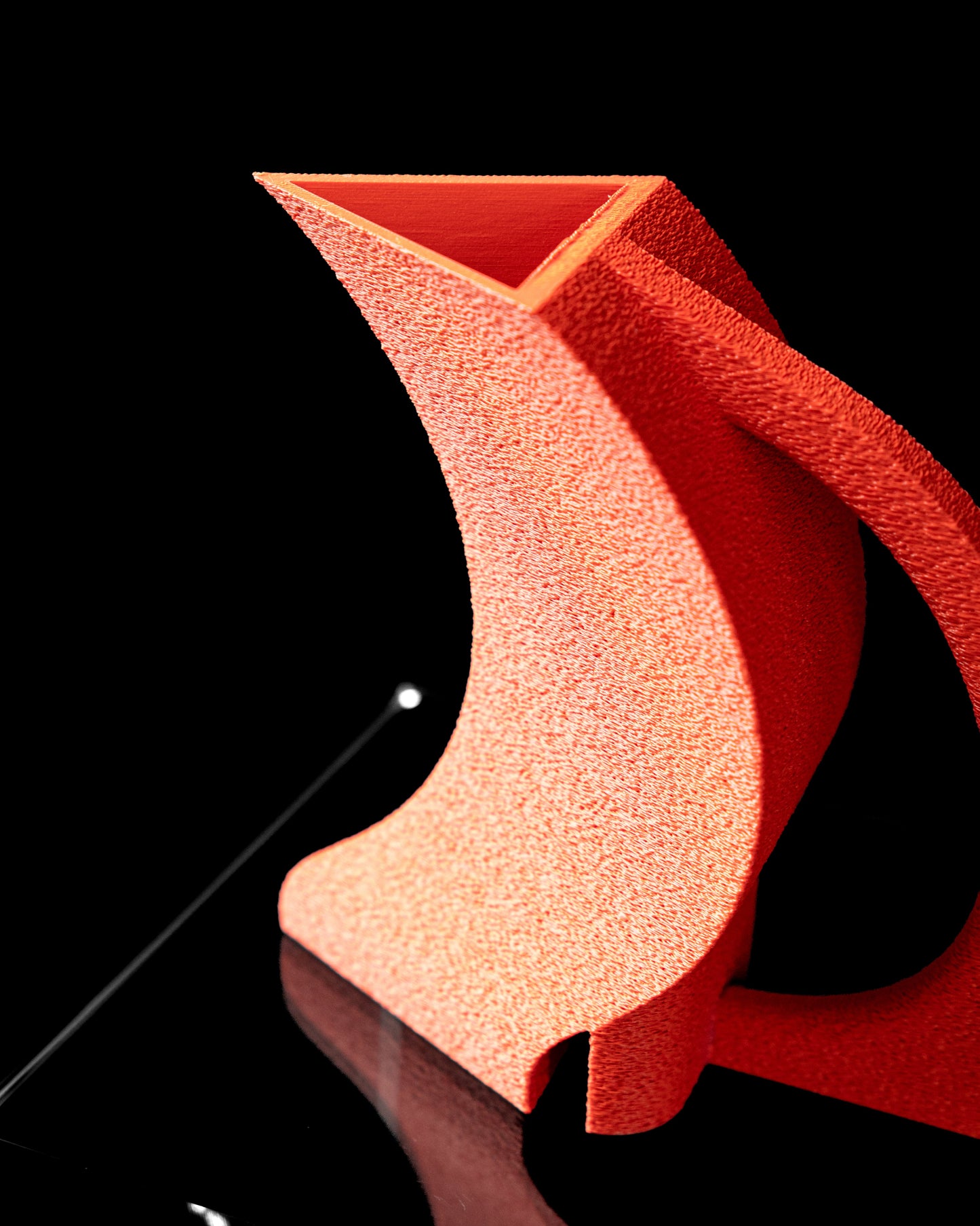 Vorto Watering Can · Modern Sculptural Design · 3D Printed in Sustainable PLA