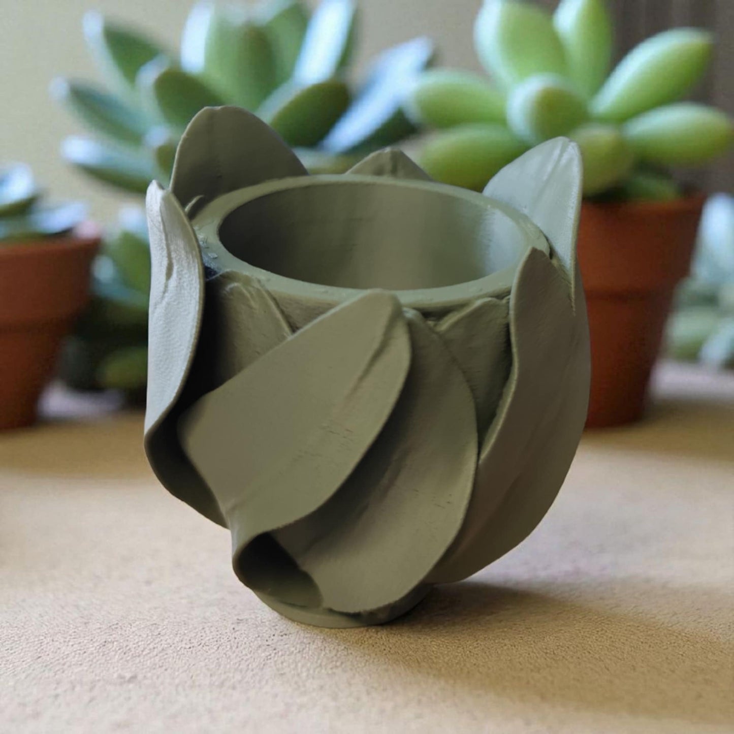 Leafy Pot – Nature Inspired Design