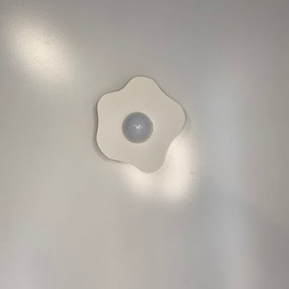 Splash Wireless Wall Sconce — no wiring, no drilling, installs in minutes