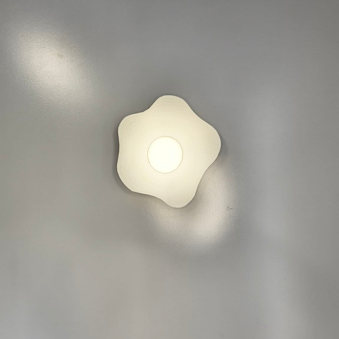 Splash Wireless Wall Sconce — no wiring, no drilling, installs in minutes