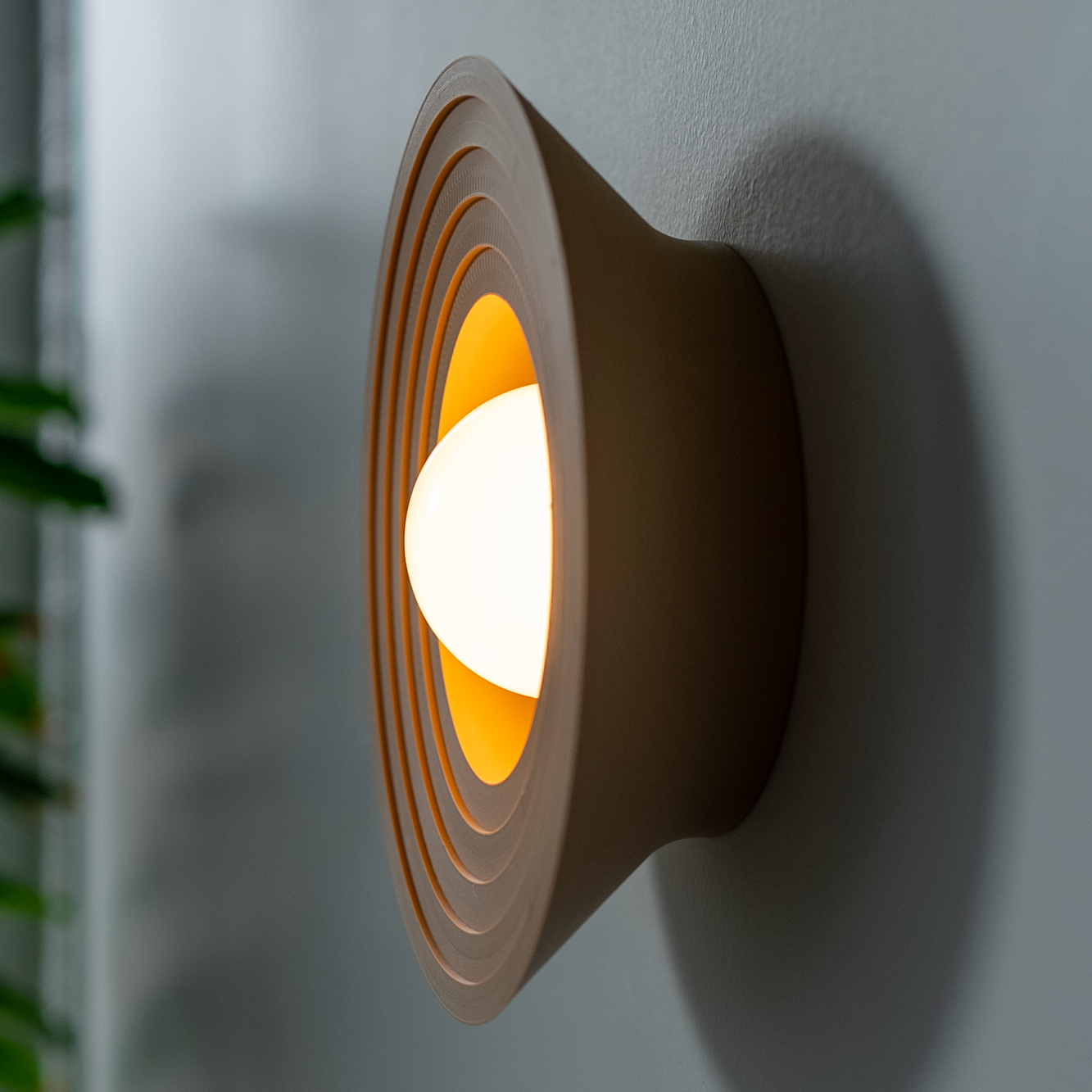 Solstice Wall Cordless Light