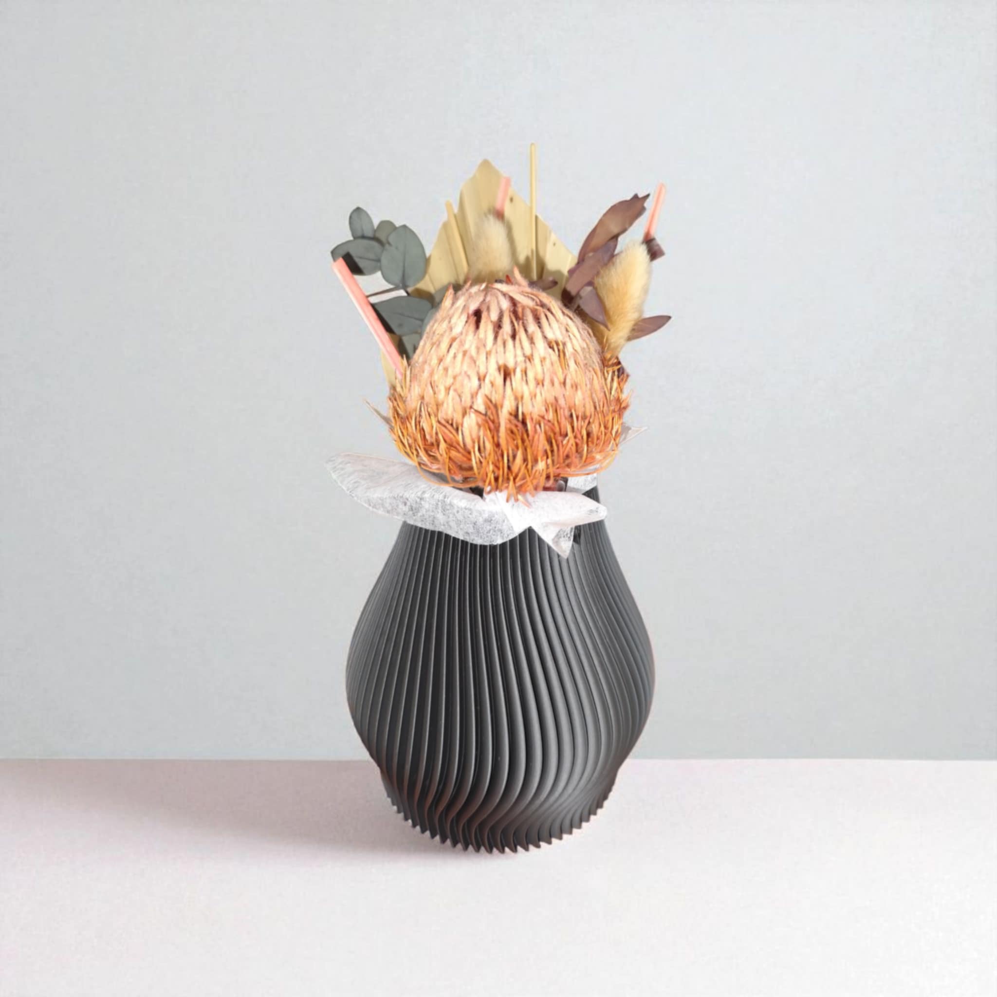 Sinister Select Mona Swirl Vase
