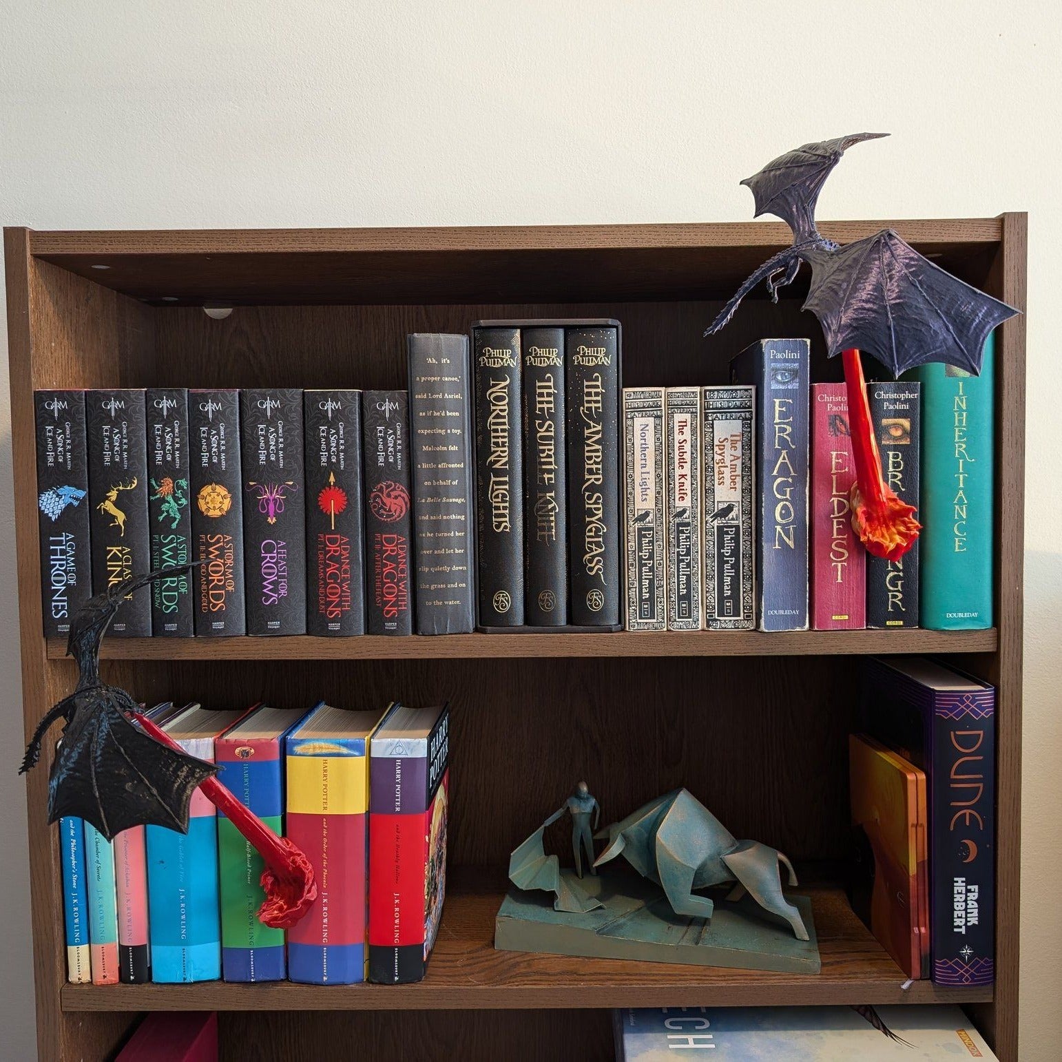 Flying Dragon Book Nook, Enchanting Fantasy Decor for Book Lovers, Unique Shelf Insert for Literary Gift