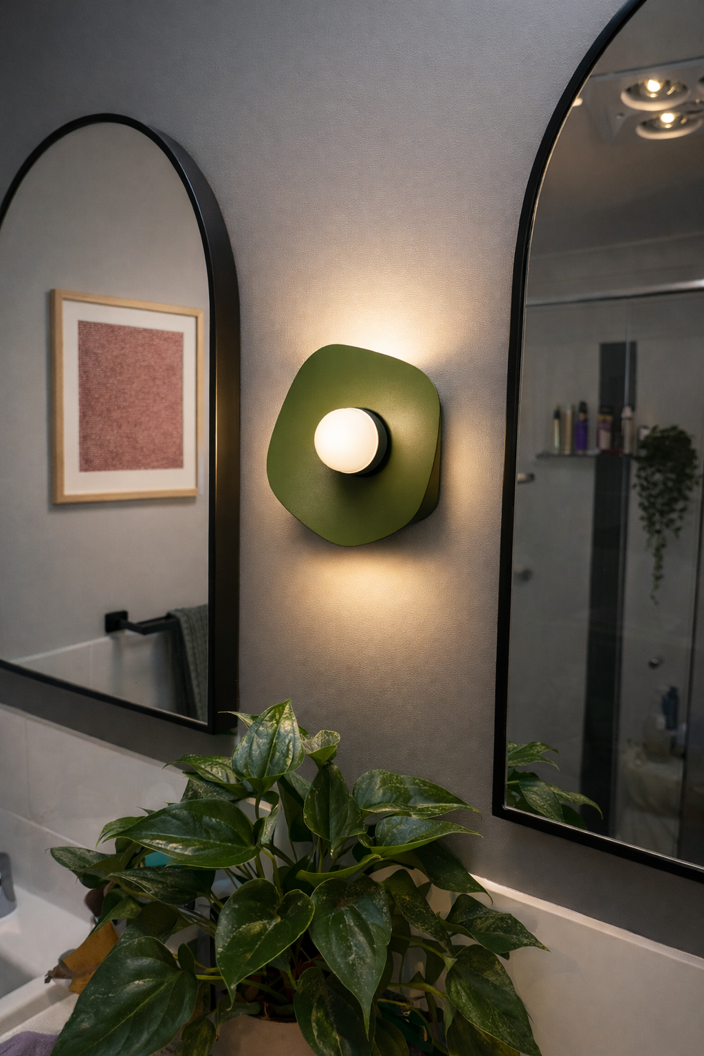 Selected Variant Image