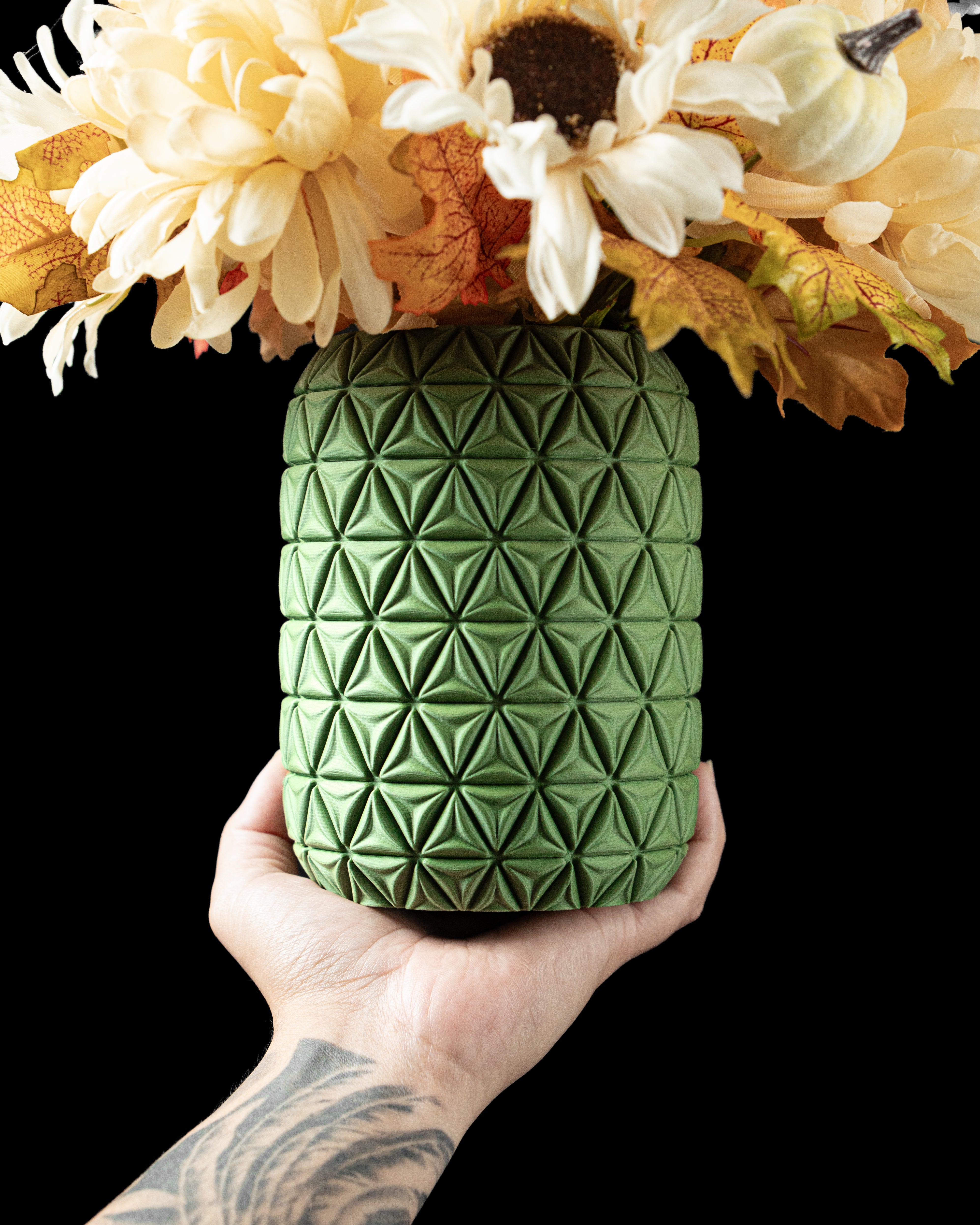 TRIVO FLOWER VASE