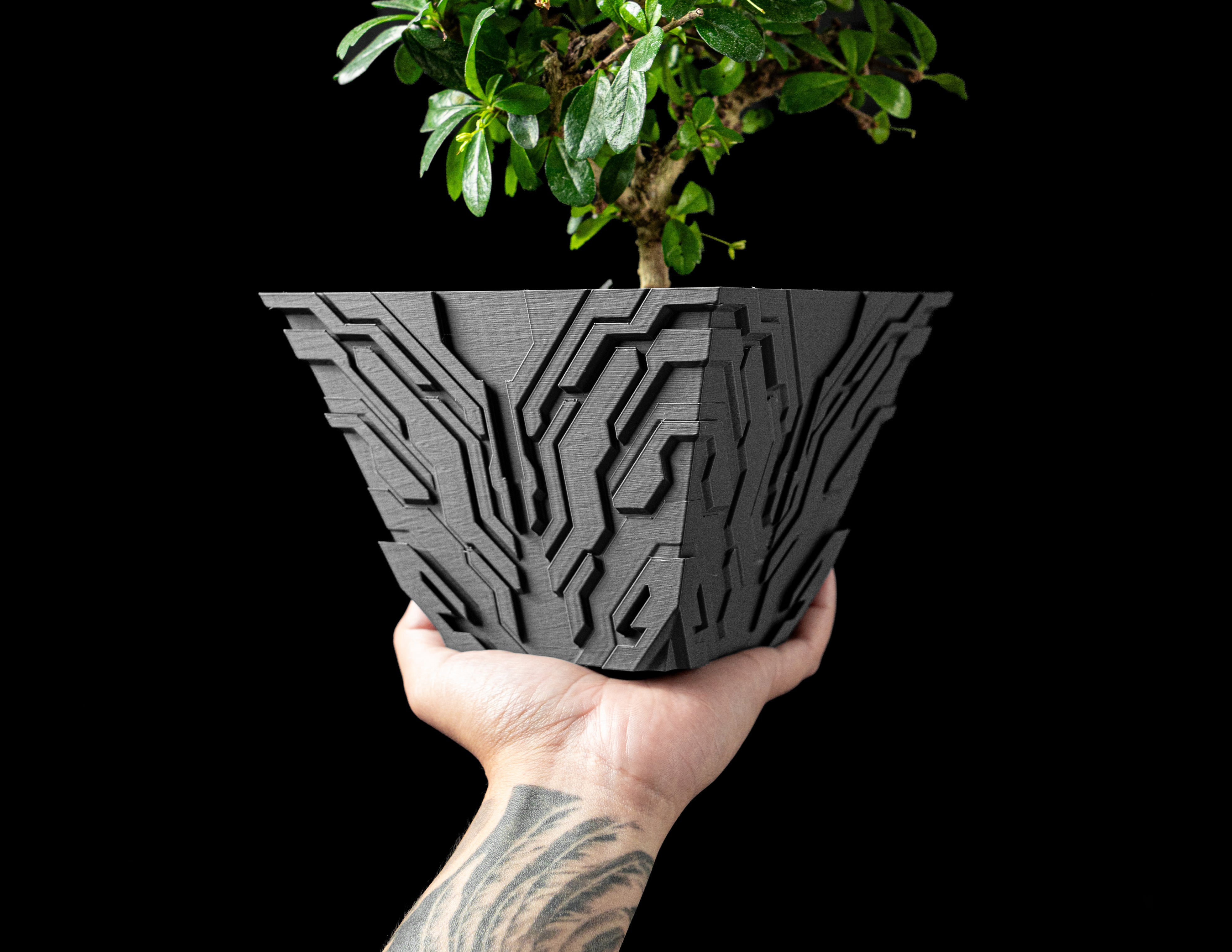 Uplink Planter Pot – Eco-Friendly, Stylish & Durable!
