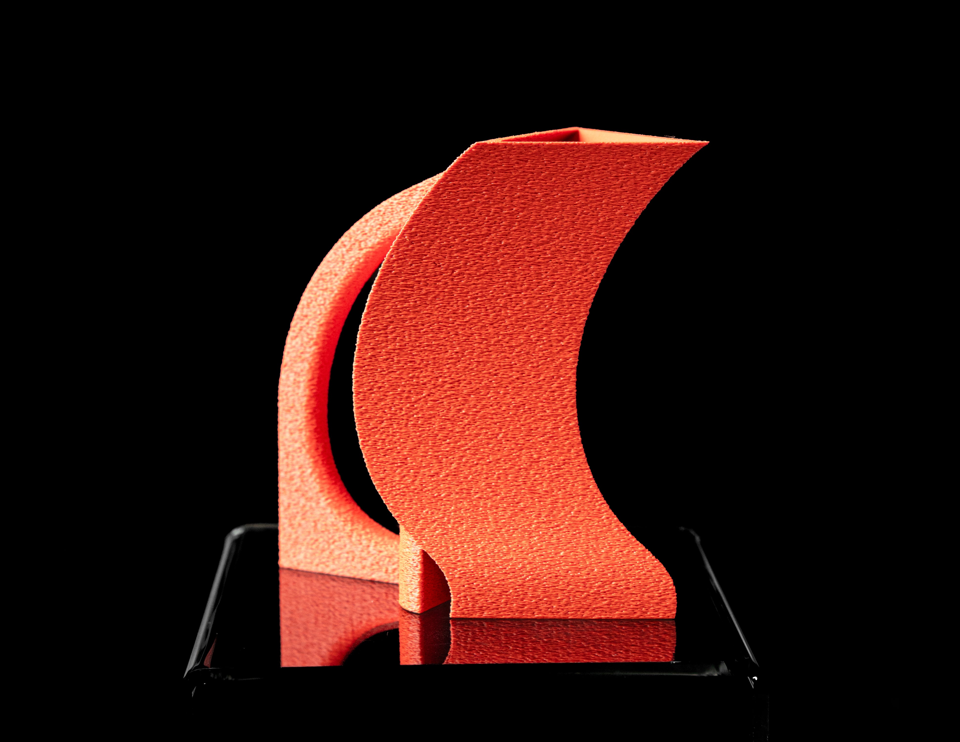 Vorto Watering Can · Modern Sculptural Design · 3D Printed in Sustainable PLA