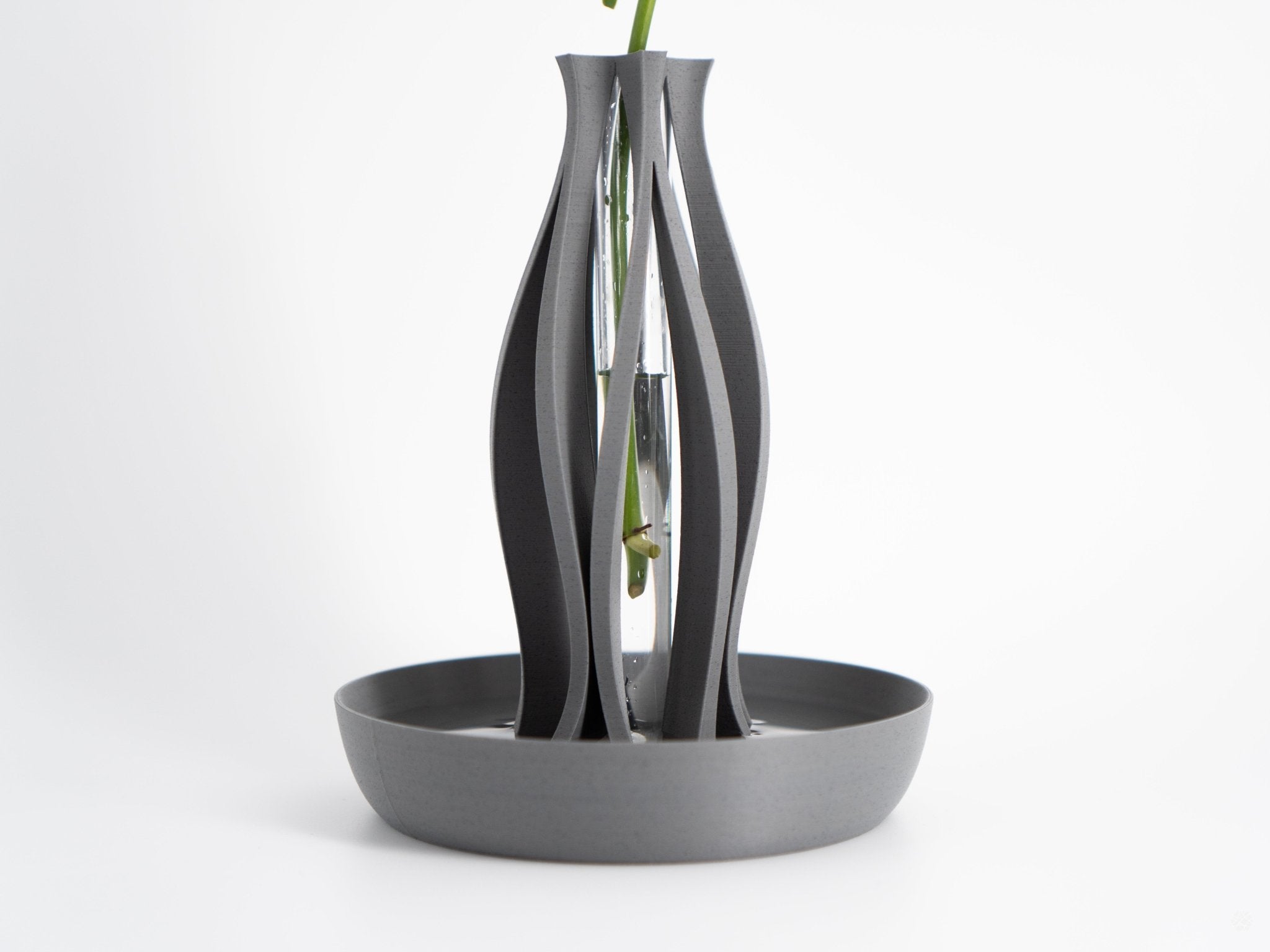 Emberflare Vase – Modern Minimalism - SinisterStyle