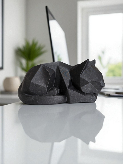 Cute Waiting Low Poly Kitten