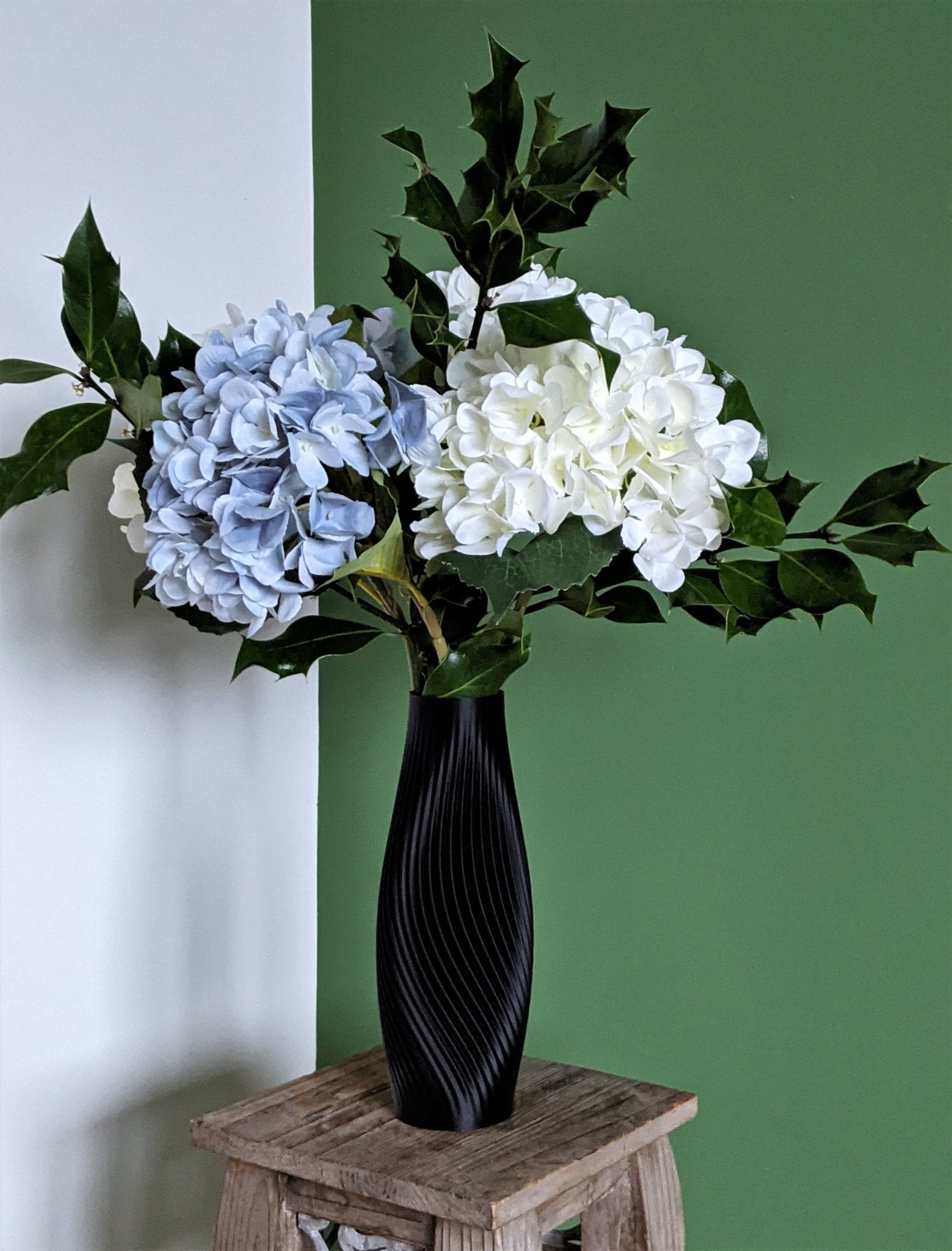 Modern Geometric Vase – Stylish Home Decor - SinisterStyle