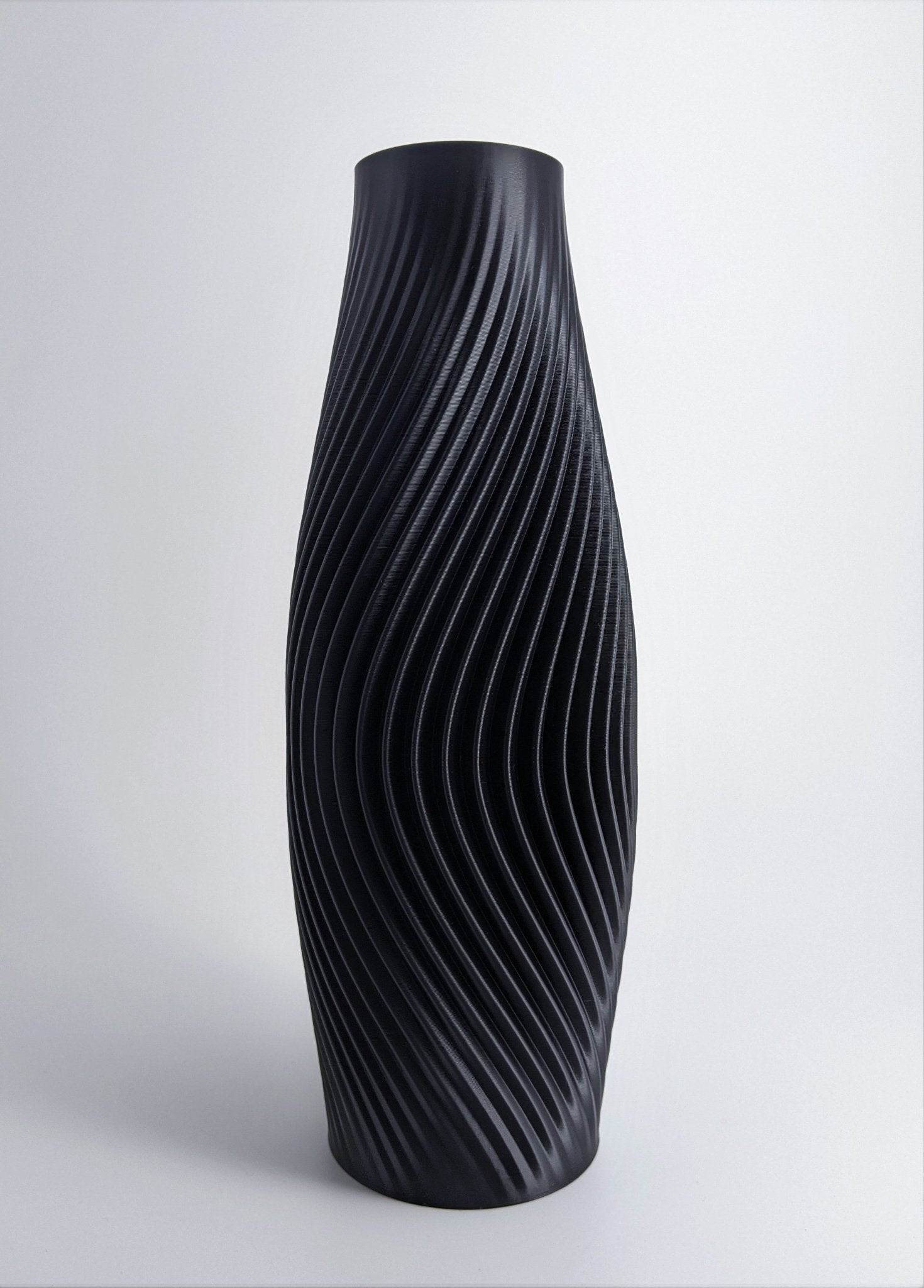 Modern Geometric Vase – Stylish Home Decor - SinisterStyle