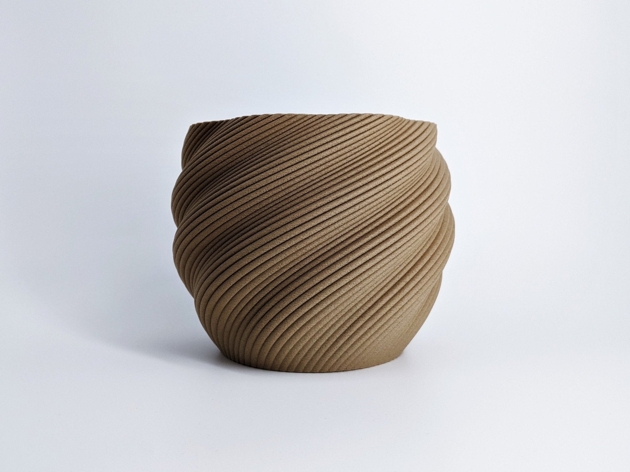 Diluvian Planter – Eco - Friendly Design 🌿✨ - SinisterStyle