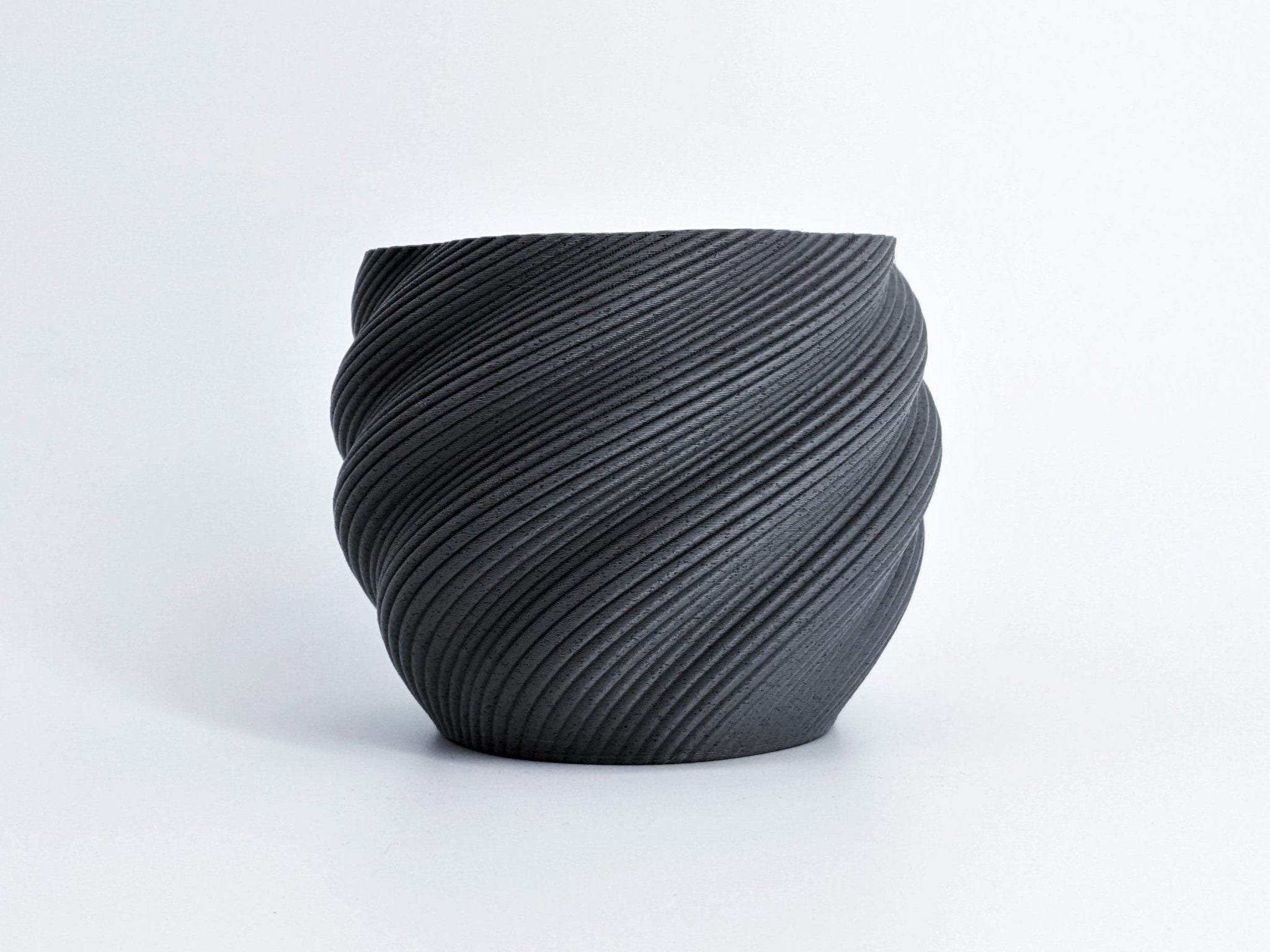 Diluvian Planter – Eco - Friendly Design 🌿✨ - SinisterStyle