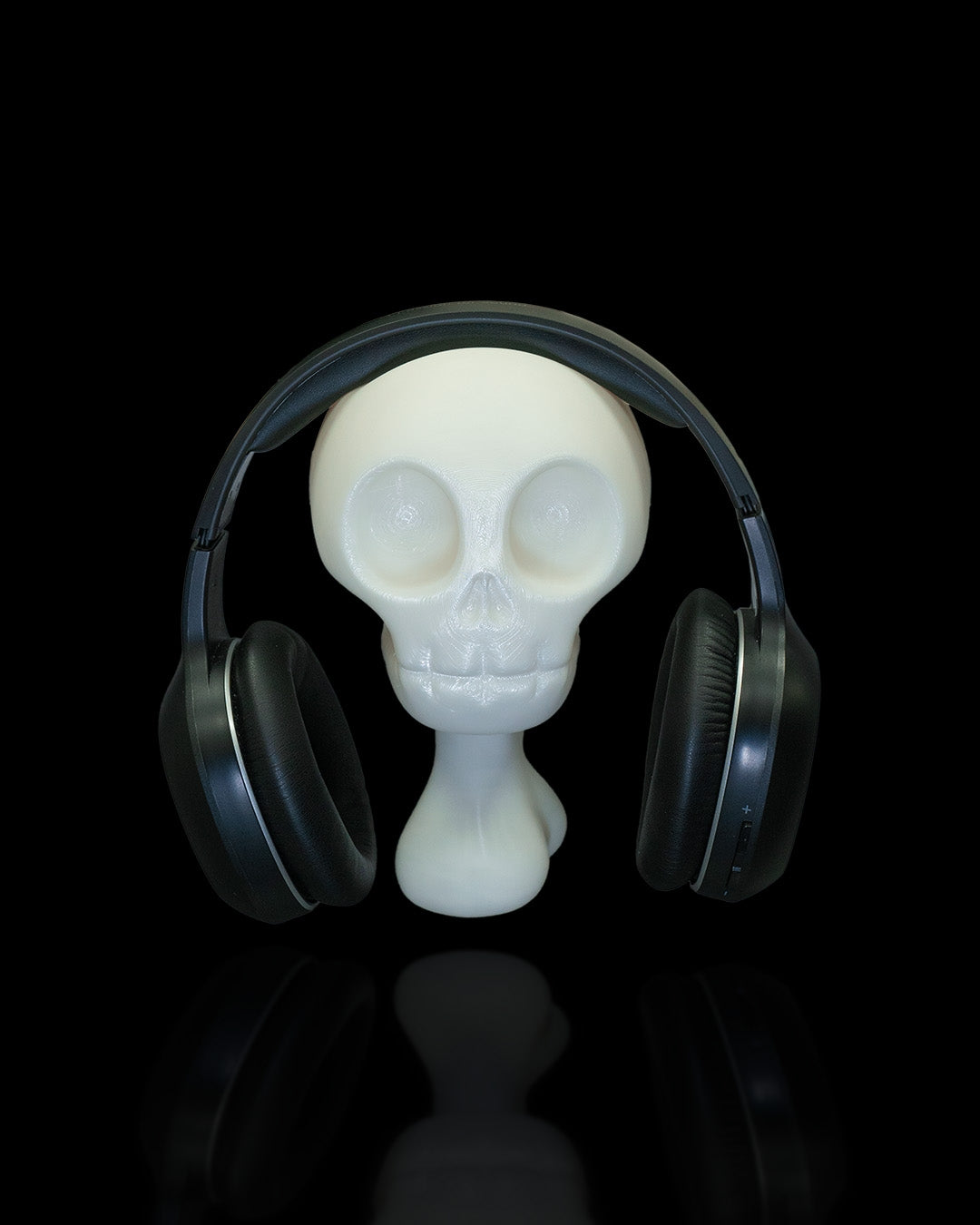 Skull Headphone Holder Clamp – Spooky & Stylish Headset Stand for Desk or Shelf