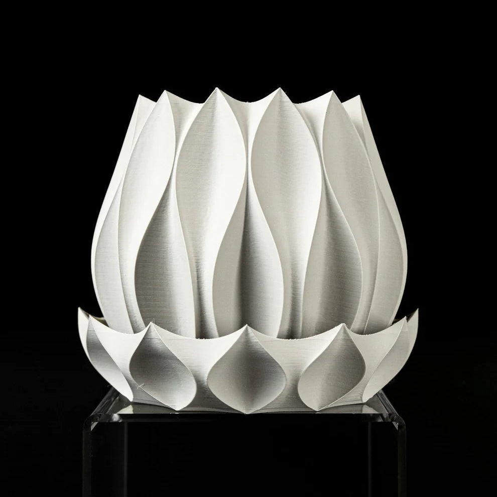 Petal Sculptural Planter – Modern 3D-Printed Design include tray