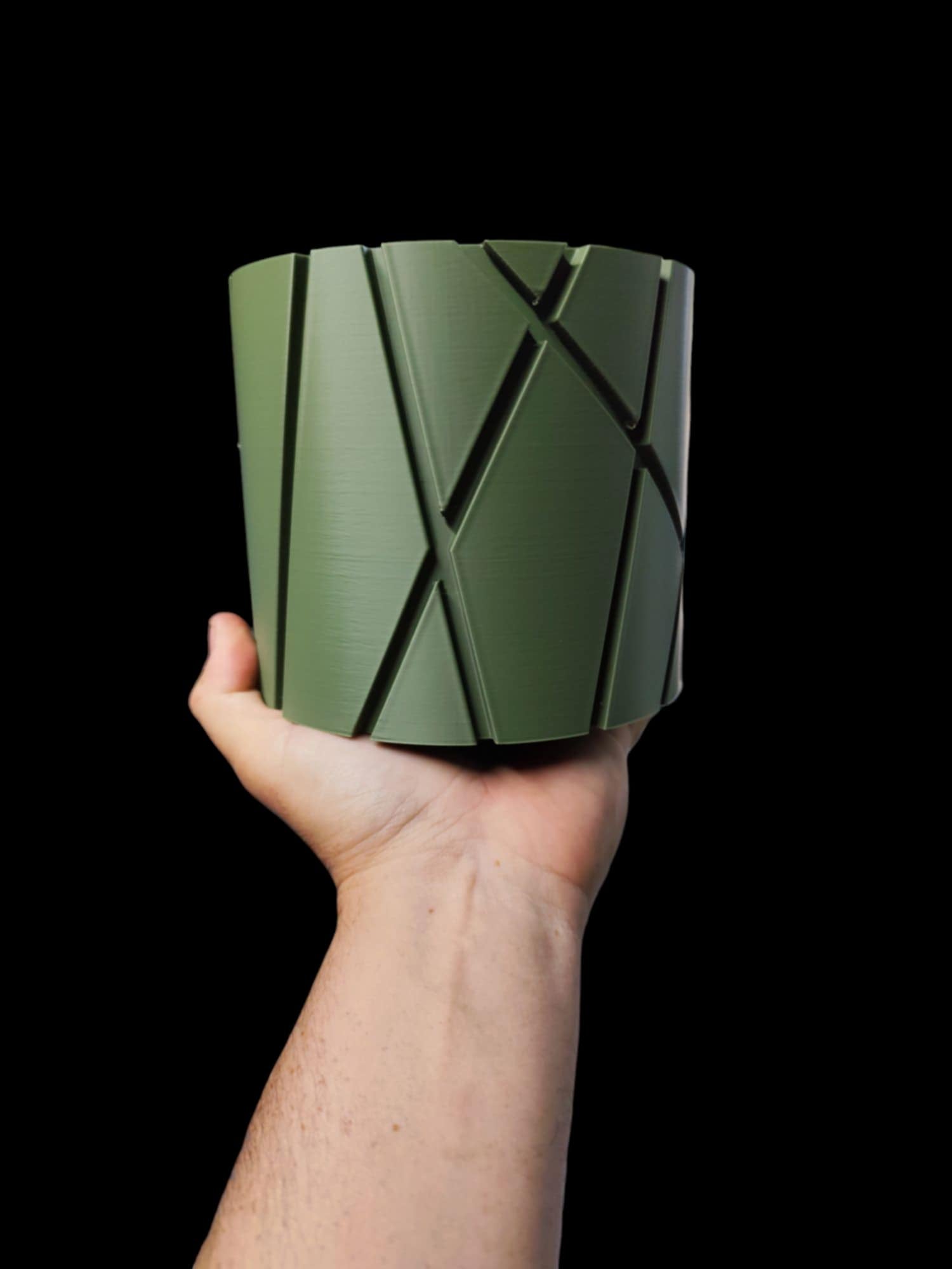 Sinister Select  Striking Plant Pot
