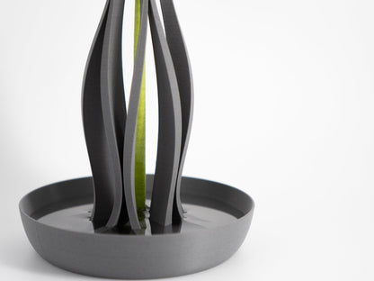 Emberflare Vase – Modern Minimalism