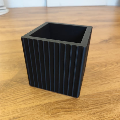 Kitchen utensil holder