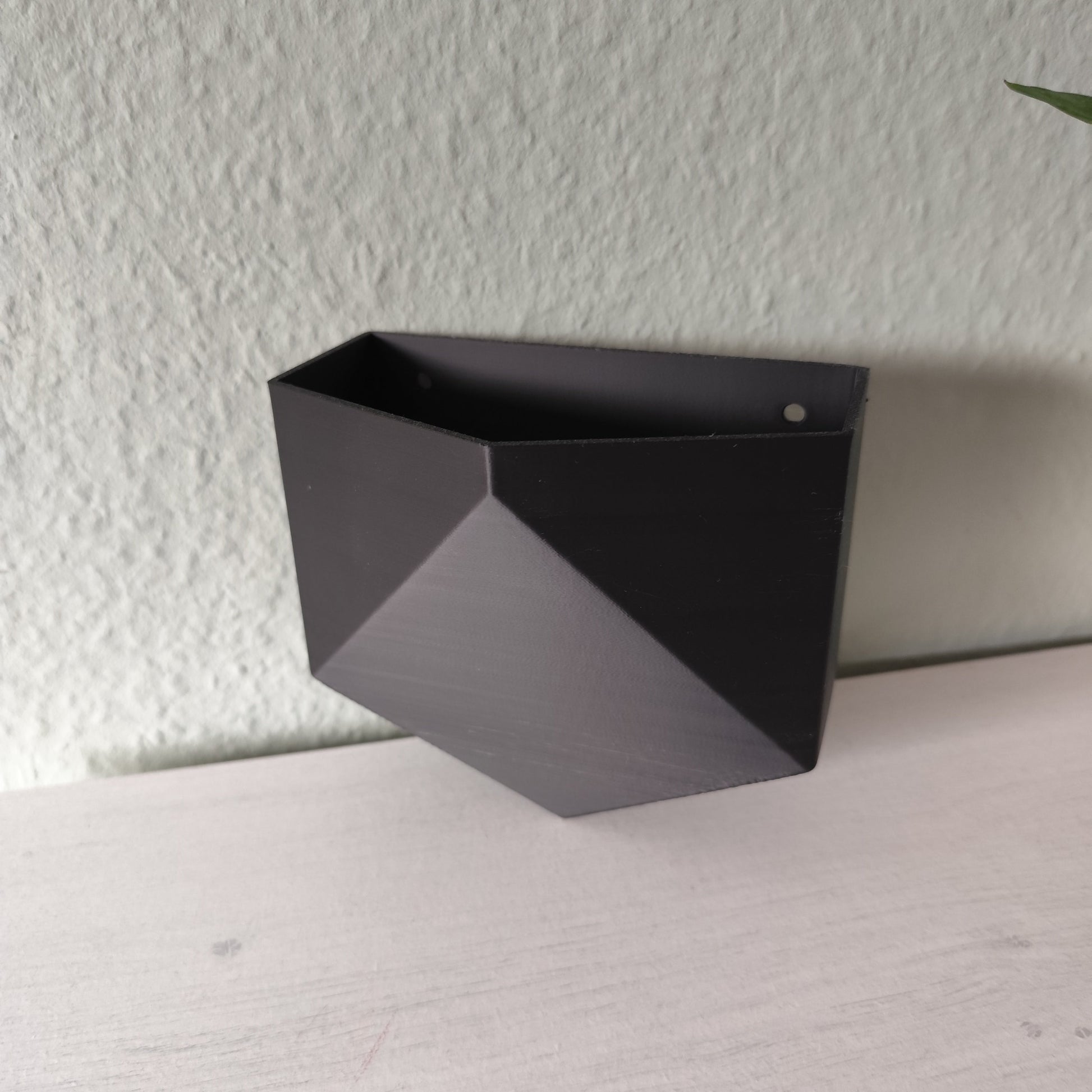 Modern Low Poly Wall Planter Pot