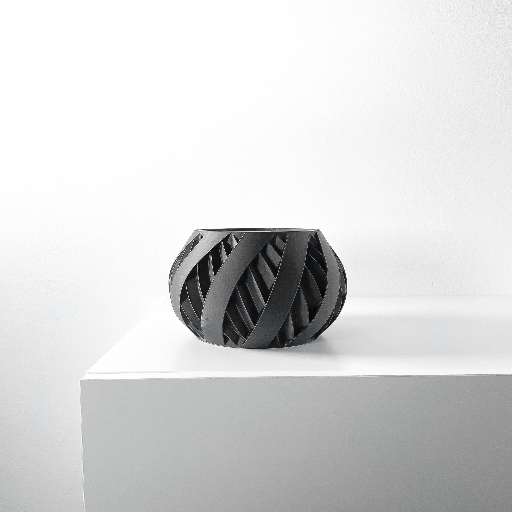 Silvo Planter Pot