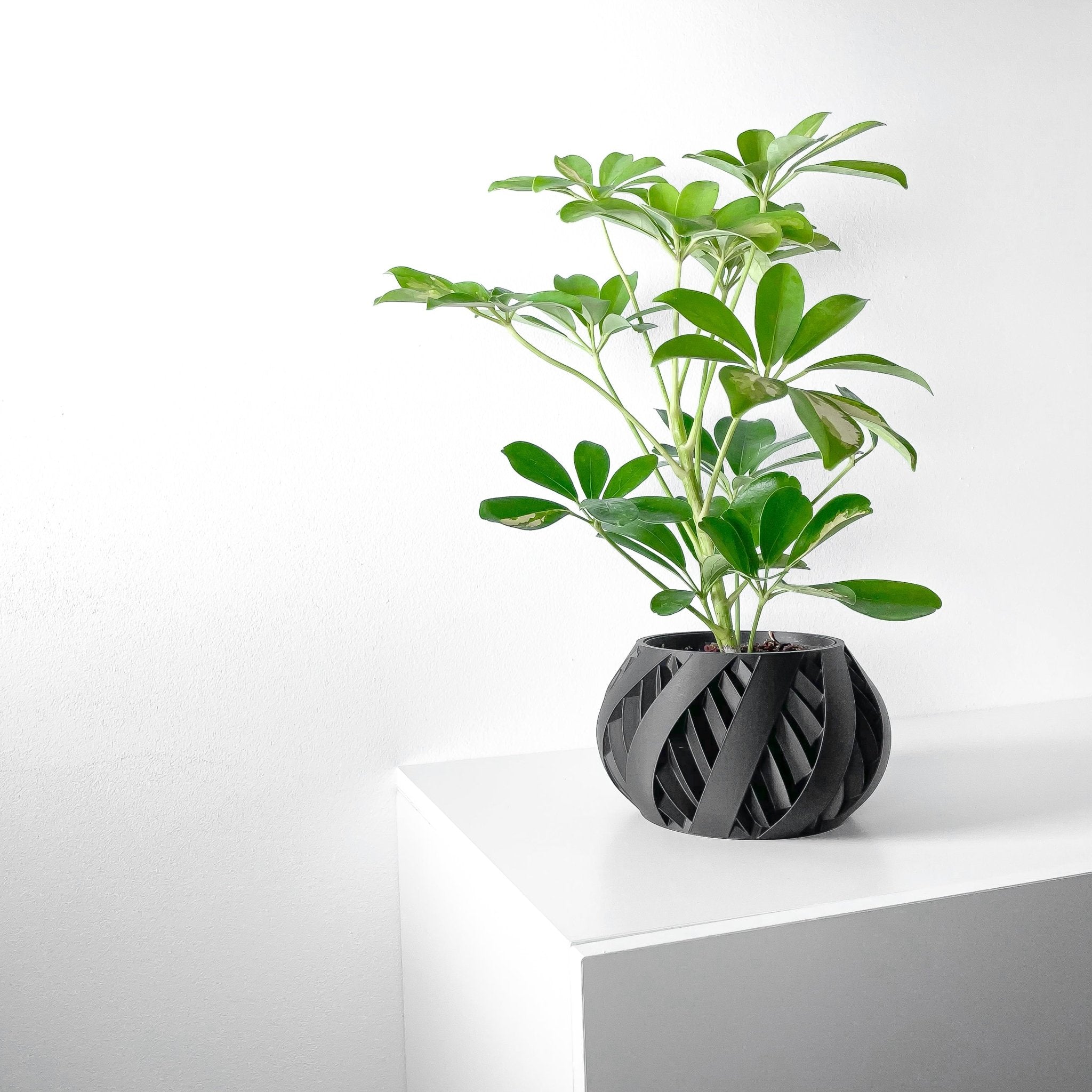 Silvo Planter Pot
