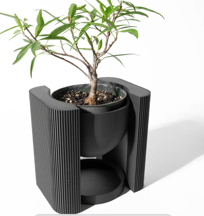 The Avor Planter Pot stand with tray