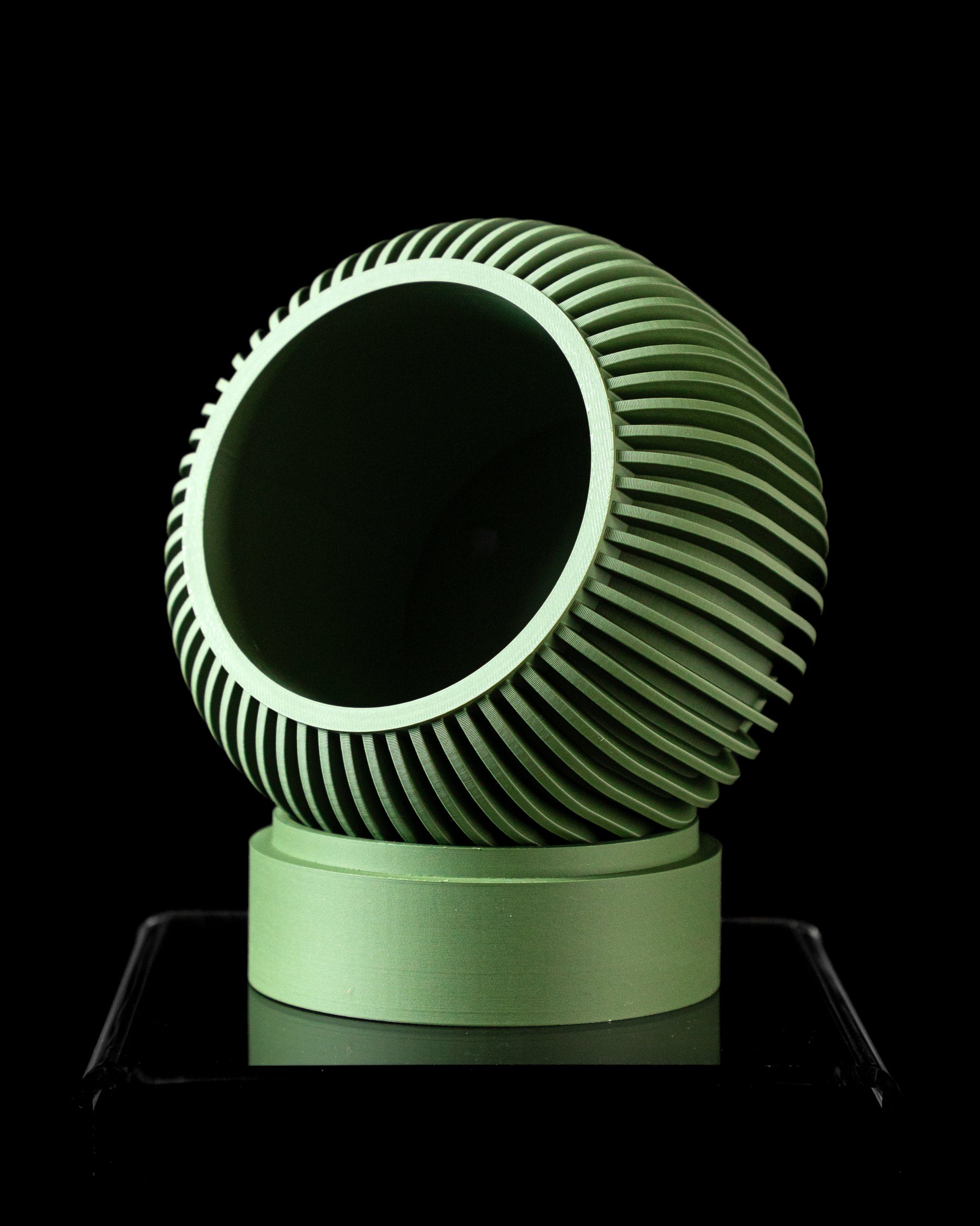 Yuso Planter Pot